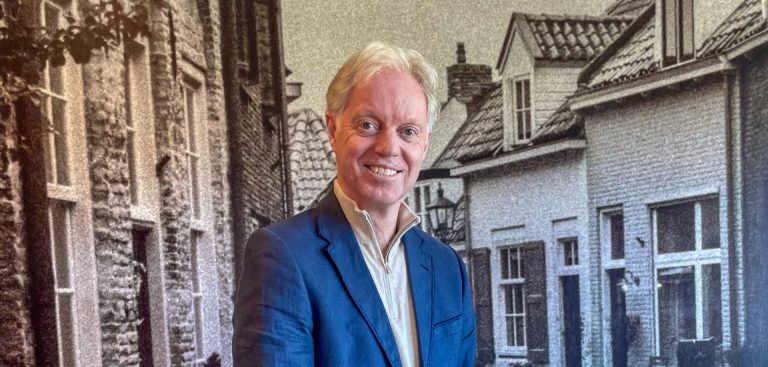 In gesprek met ambassadeur Martijn van Scherpenseel